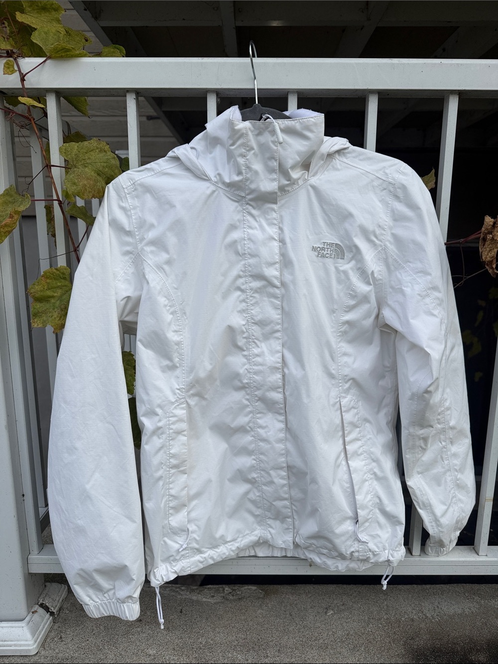 The North Face Women's White Hooded Ski Jacket